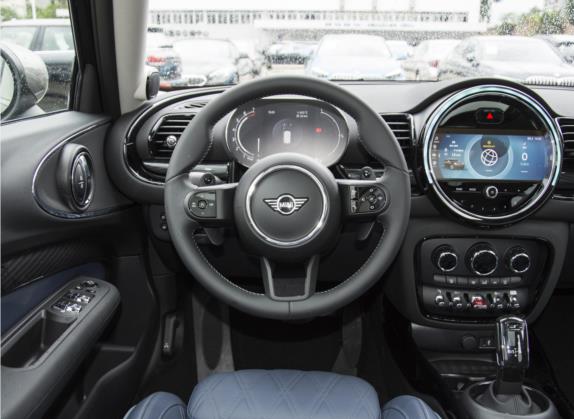 MINI CLUBMAN 2023款 2.0T COOPER S 鉴赏家 中控类   驾驶位