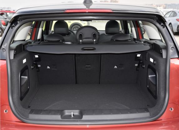 MINI CLUBMAN 2023款 2.0T COOPER S 弧光限量版 车厢座椅   后备厢