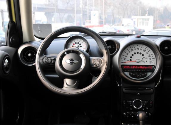 MINI COUNTRYMAN 2011款 1.6L COOPER Excitement 中控类   驾驶位