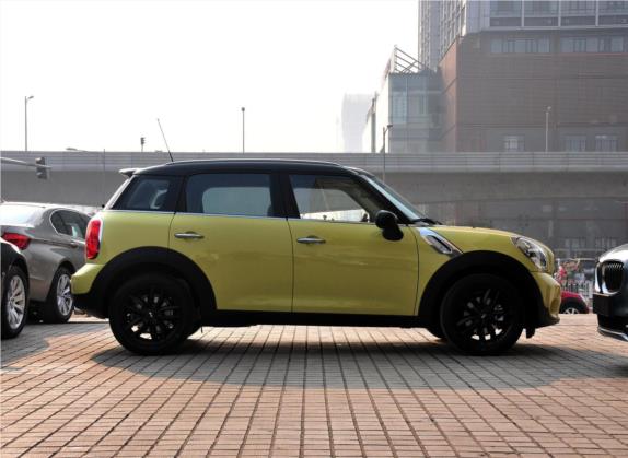 MINI COUNTRYMAN 2011款 1.6L COOPER Excitement 外观   正侧