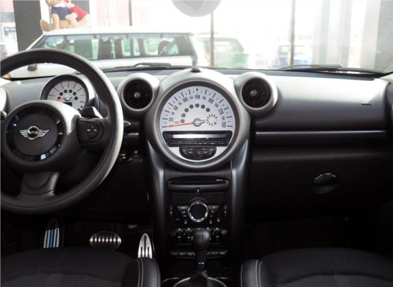 MINI COUNTRYMAN 2012款 1.6T COOPER S 中控类   中控台