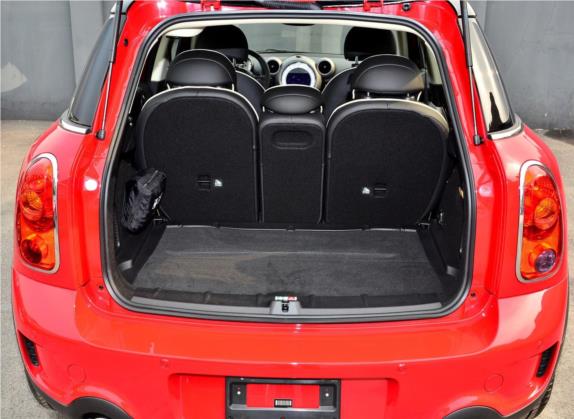 MINI COUNTRYMAN 2013款 1.6T COOPER S ALL4 滑雪版 车厢座椅   后备厢
