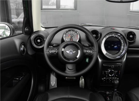 MINI COUNTRYMAN 2014款 1.6T COOPER S ALL4 中控类   驾驶位