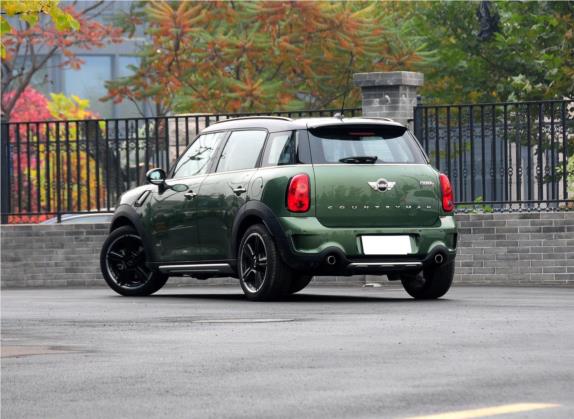 MINI COUNTRYMAN 2014款 1.6T COOPER S ALL4 外观   斜后