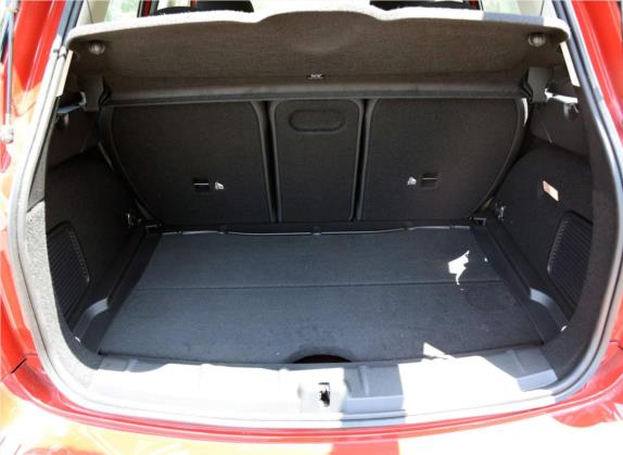 MINI COUNTRYMAN 2014款 1.6L ONE 车厢座椅   后备厢