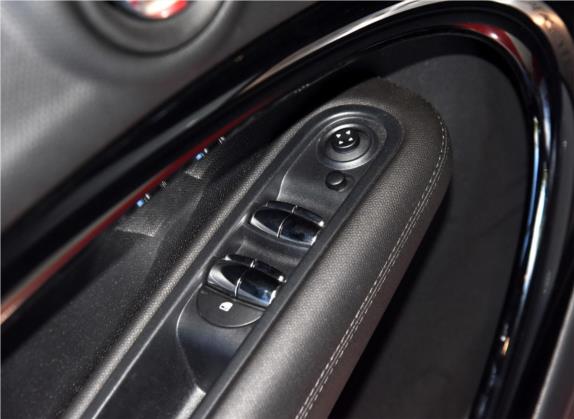 MINI COUNTRYMAN 2014款 1.6T COOPER S 车厢座椅   门窗控制
