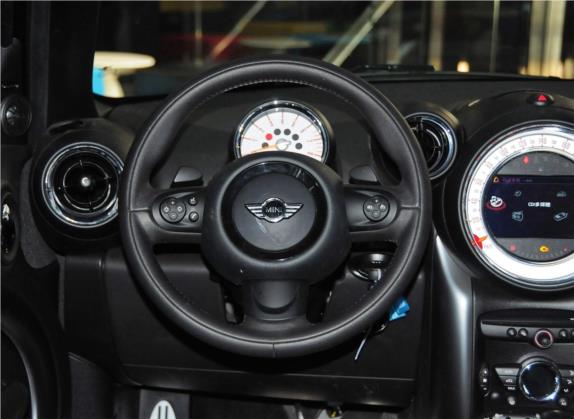 MINI COUNTRYMAN 2015款 1.6T COOPER S ALL4 极致暗夜版 中控类   驾驶位