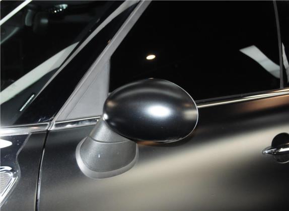 MINI COUNTRYMAN 2015款 1.6T COOPER S ALL4 极致暗夜版 外观细节类   外后视镜