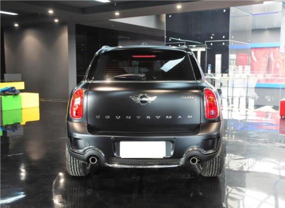 MINI COUNTRYMAN 2015款 1.6T COOPER S ALL4 极致暗夜版 外观   正后