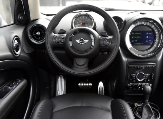MINI COUNTRYMAN 2015款 1.6T COOPER S ALL4 进藏限量版 中控类   驾驶位