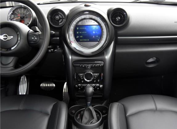 MINI COUNTRYMAN 2015款 1.6T COOPER S ALL4 进藏限量版 中控类   中控台