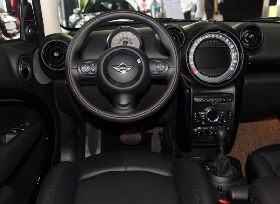 MINI COUNTRYMAN 2016款 1.6T COOPER ALL4 Excitement装备控 中控类   驾驶位