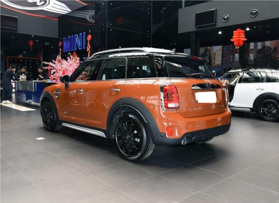 MINI COUNTRYMAN 2017款 1.5T COOPER ALL4 旅行家 外观   斜后