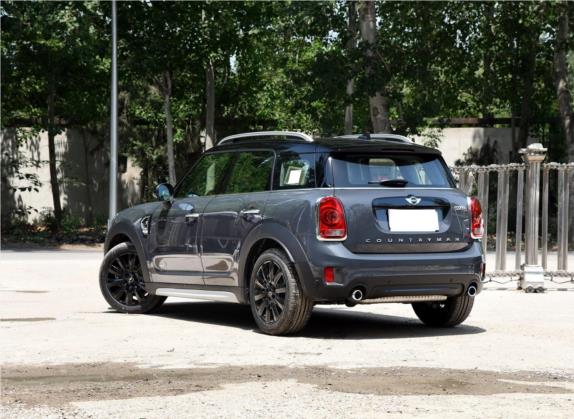 MINI COUNTRYMAN 2017款 2.0T COOPER S ALL4 外观   斜后