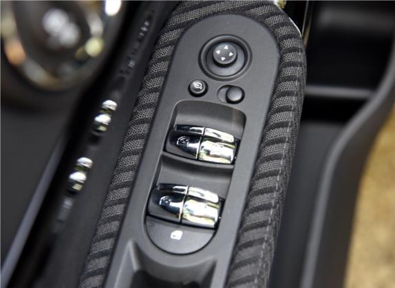 MINI COUNTRYMAN 2017款 2.0T COOPER S ALL4 车厢座椅   门窗控制