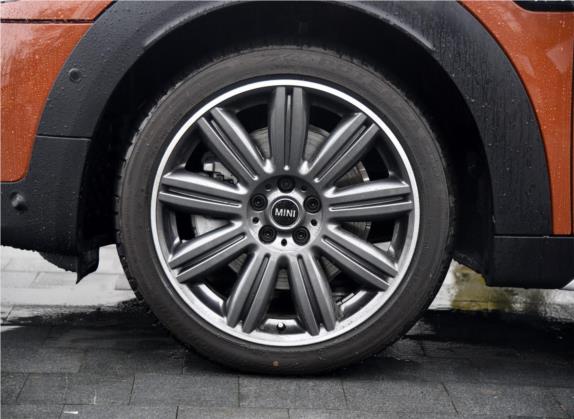 MINI COUNTRYMAN 2017款 2.0T COOPER S ALL4 旅行家 其他细节类   前轮