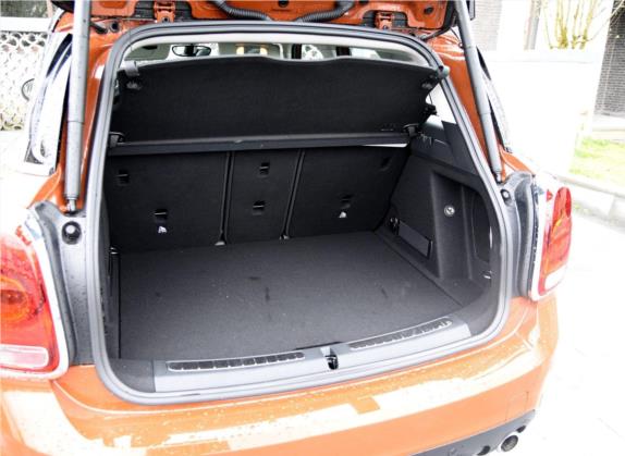 MINI COUNTRYMAN 2017款 2.0T COOPER S ALL4 旅行家 车厢座椅   后备厢