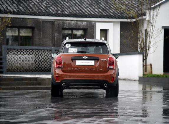 MINI COUNTRYMAN 2017款 2.0T COOPER S ALL4 旅行家 外观   正后