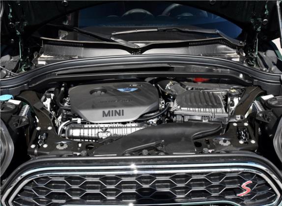 MINI COUNTRYMAN 2017款 2.0T COOPER S ALL4 赛车控 其他细节类   发动机舱