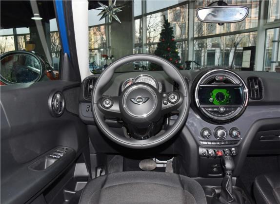 MINI COUNTRYMAN 2018款 1.5T COOPER 特别版 中控类   驾驶位