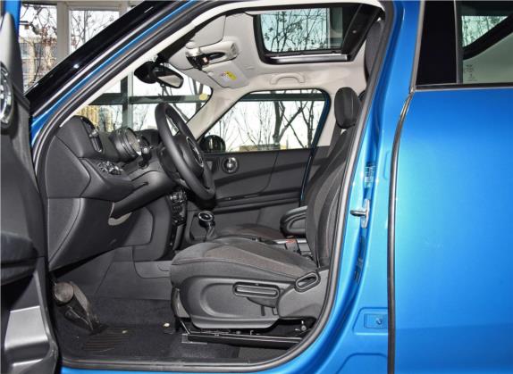 MINI COUNTRYMAN 2018款 1.5T COOPER 特别版 车厢座椅   前排空间