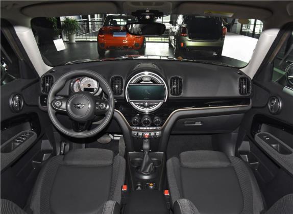 MINI COUNTRYMAN 2018款 1.5T COOPER ALL4 经典派 中控类   中控全图