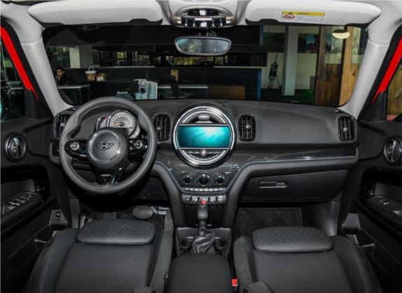 MINI COUNTRYMAN 2018款 1.5T COOPER ALL4 艺术家 中控类   中控全图