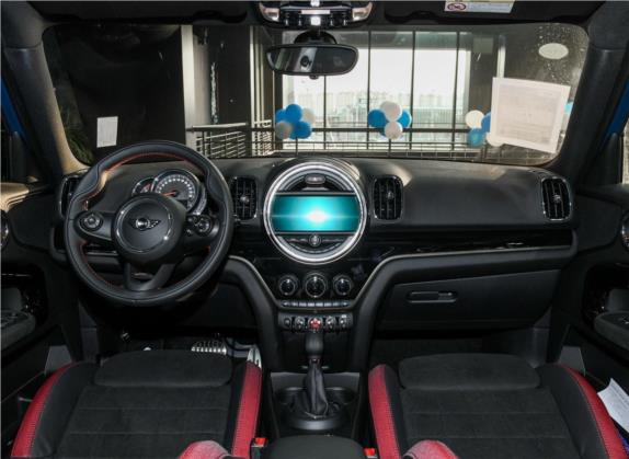 MINI COUNTRYMAN 2018款 1.5T COOPER ALL4 赛车手 中控类   中控全图