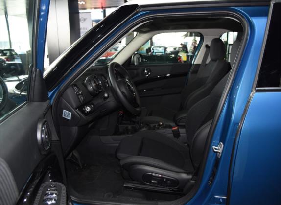 MINI COUNTRYMAN 2018款 2.0T COOPER S ALL4 经典派 车厢座椅   前排空间