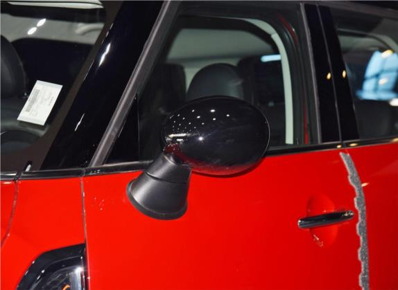 MINI COUNTRYMAN 2018款 2.0T COOPER S ALL4 艺术家 外观细节类   外后视镜