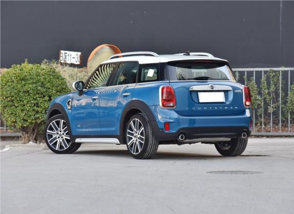 MINI COUNTRYMAN 2019款 2.0T COOPER S ALL4 艺术家 外观   斜后