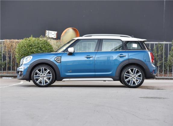 MINI COUNTRYMAN 2019款 2.0T COOPER S ALL4 艺术家 外观   正侧