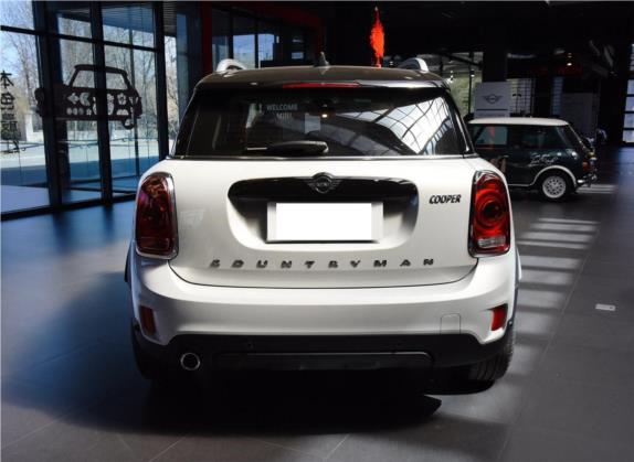 MINI COUNTRYMAN 2020款 1.5T COOPER ALL4 极地版 外观   正后