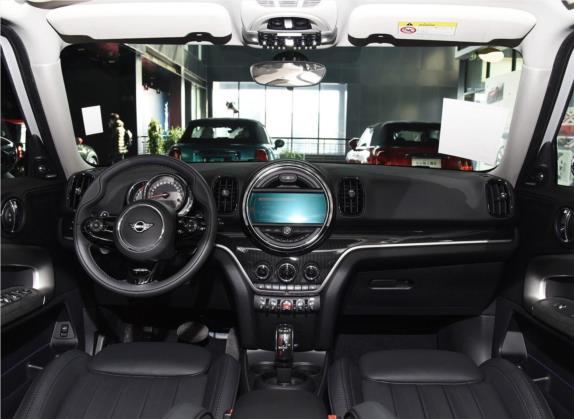 MINI COUNTRYMAN 2020款 2.0T COOPER S ALL4 极地版 中控类   中控全图