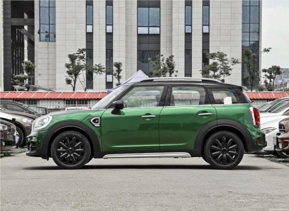 MINI COUNTRYMAN 2020款 2.0T COOPER S 外观   正侧