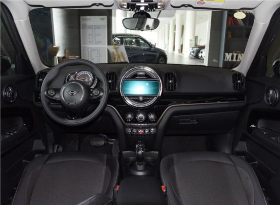 MINI COUNTRYMAN 2020款 1.5T COOPER 中控类   中控全图