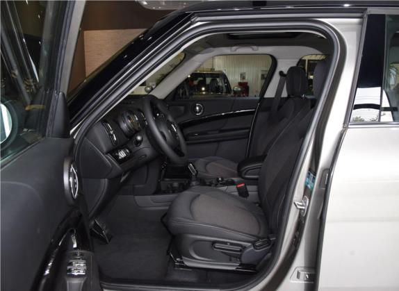 MINI COUNTRYMAN 2020款 1.5T COOPER 车厢座椅   前排空间