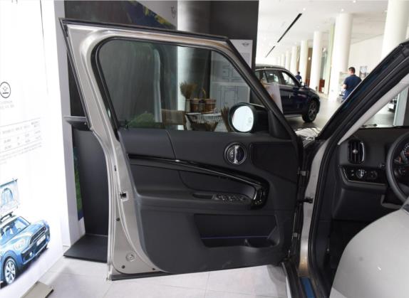 MINI COUNTRYMAN 2020款 1.5T COOPER 车厢座椅   前门板