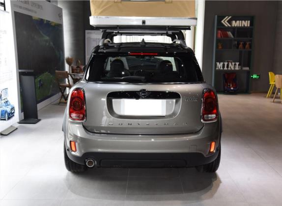 MINI COUNTRYMAN 2020款 1.5T COOPER 外观   正后