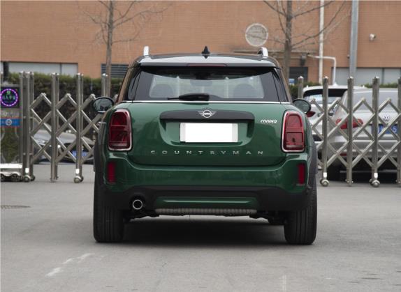 MINI COUNTRYMAN 2021款 1.5T COOPER 外观   正后