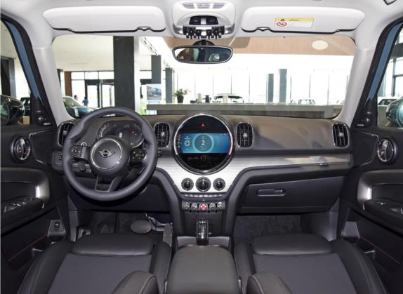 MINI COUNTRYMAN 2022款 2.0T COOPER S ALL4 中控类   中控全图