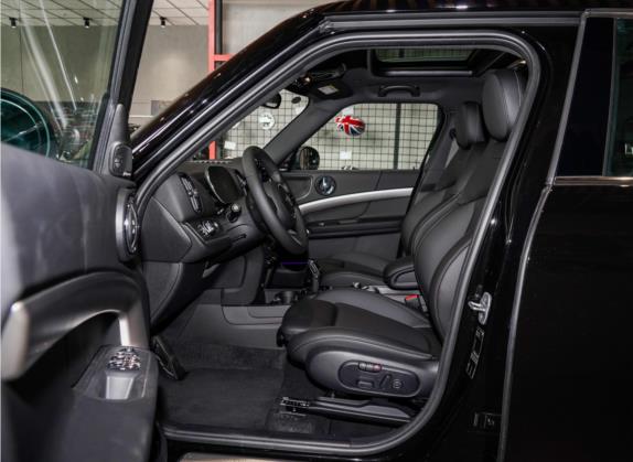 MINI COUNTRYMAN 2022款 2.0T COOPER S 车厢座椅   前排空间
