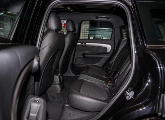 MINI COUNTRYMAN 2022款 2.0T COOPER S 车厢座椅   后排空间