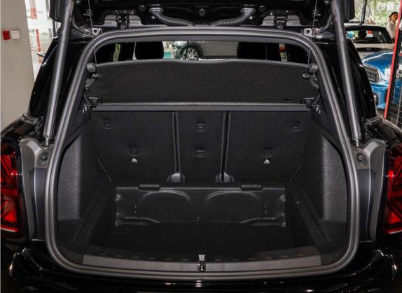 MINI COUNTRYMAN 2022款 2.0T COOPER S 车厢座椅   后备厢
