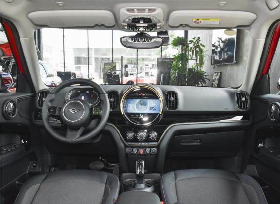 MINI COUNTRYMAN 2022款 1.5T COOPER 中控类   中控全图