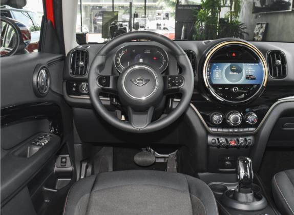 MINI COUNTRYMAN 2022款 1.5T COOPER 中控类   驾驶位