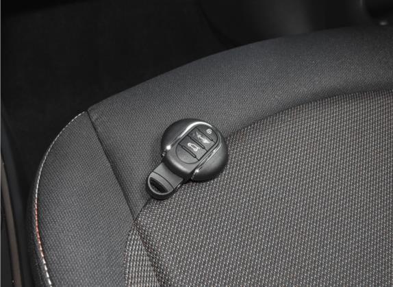 MINI COUNTRYMAN 2022款 1.5T COOPER 其他细节类   钥匙