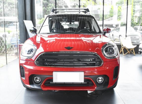 MINI COUNTRYMAN 2022款 1.5T COOPER 外观   正前