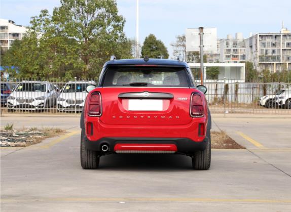 MINI COUNTRYMAN 2022款 改款 1.5T COOPER 鉴赏家 外观   正后