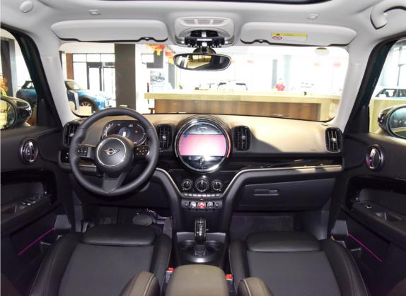 MINI COUNTRYMAN 2022款 改款 1.5T COOPER ALL4 中控类   中控全图